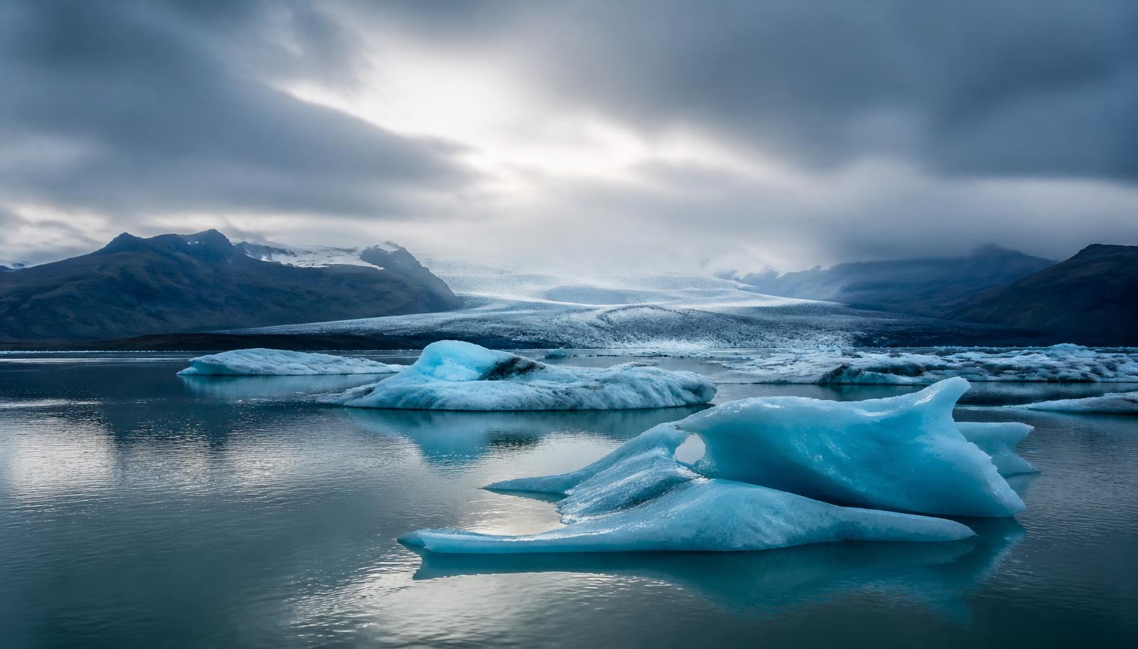 Experience Iceland — CURATED by Czerlonka