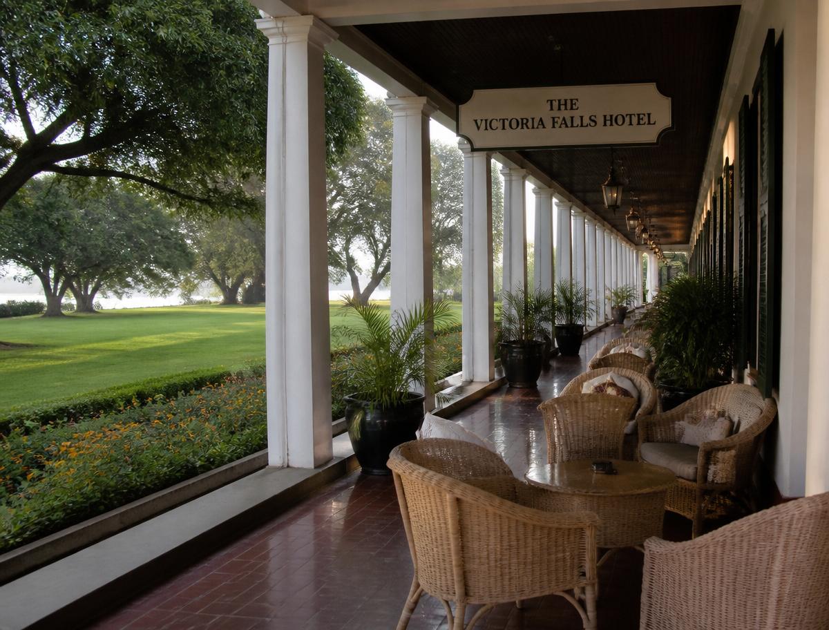 Colonial-era verandas and lawns running toward the gorge.